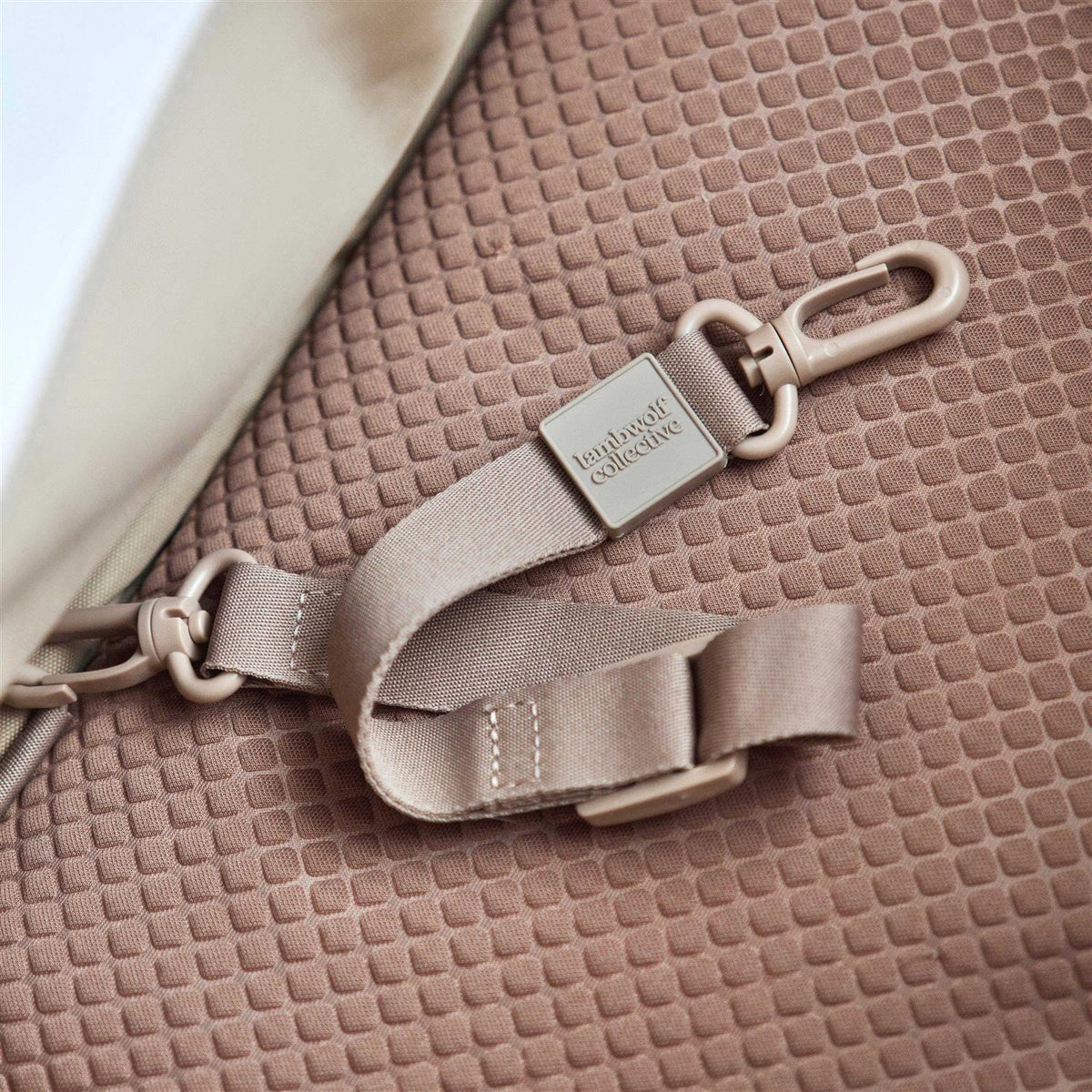 Canvas Lightweight Water Resistant Pet Carrier E265192