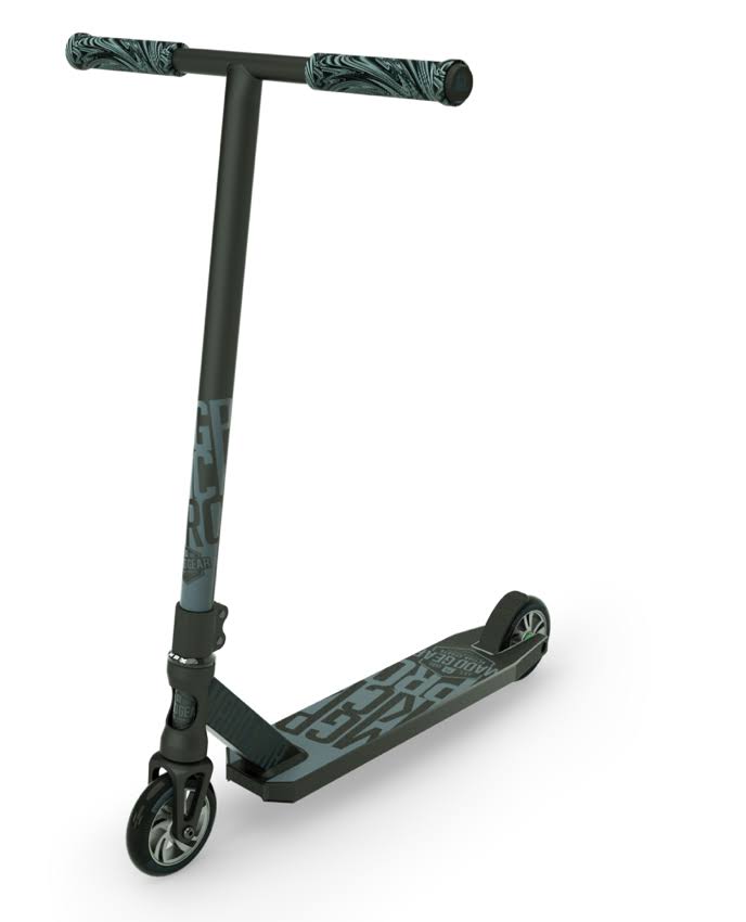 Black Kick Scooter Y65349