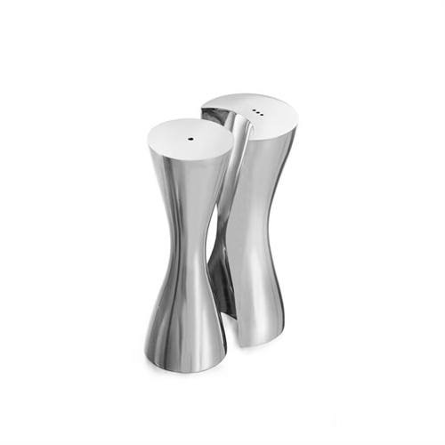 Salt & Pepper Shakers H18682