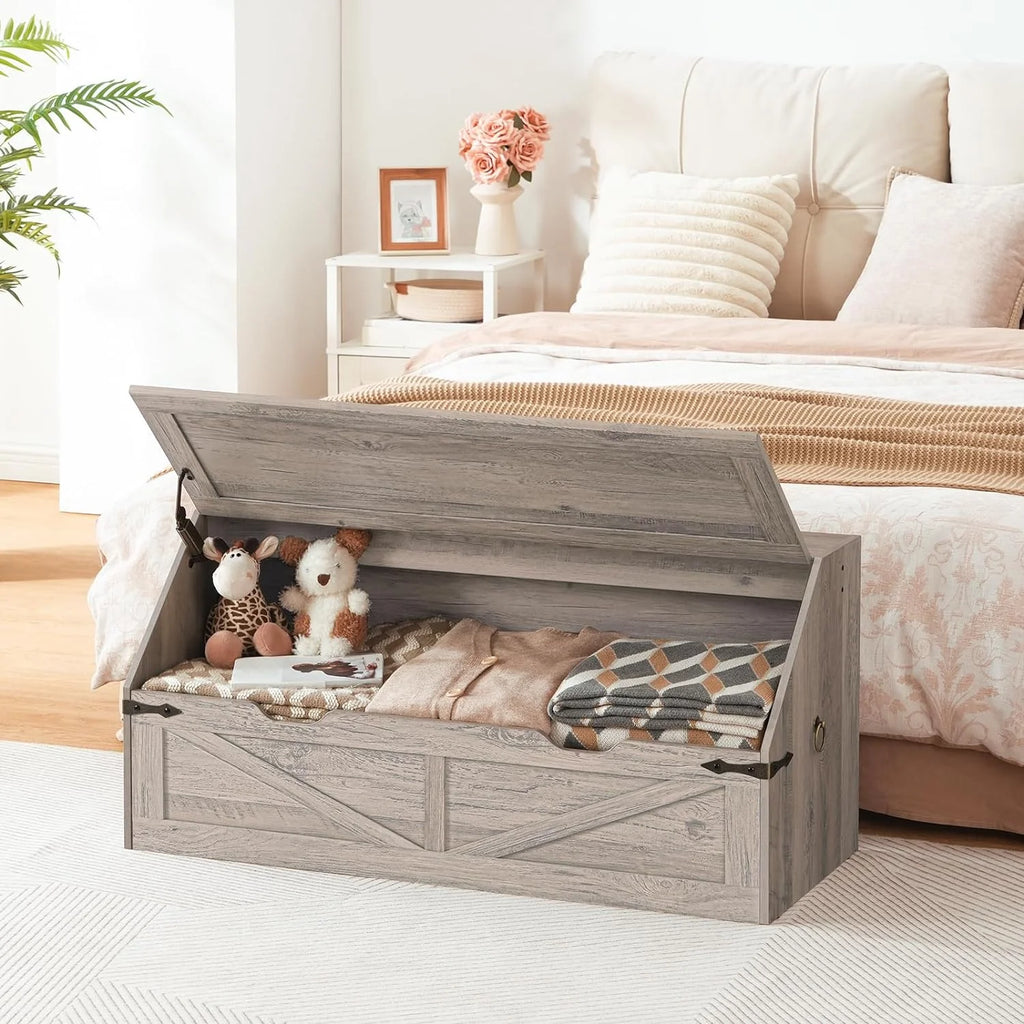 Wooden Storage Chest with Flip Top J4521