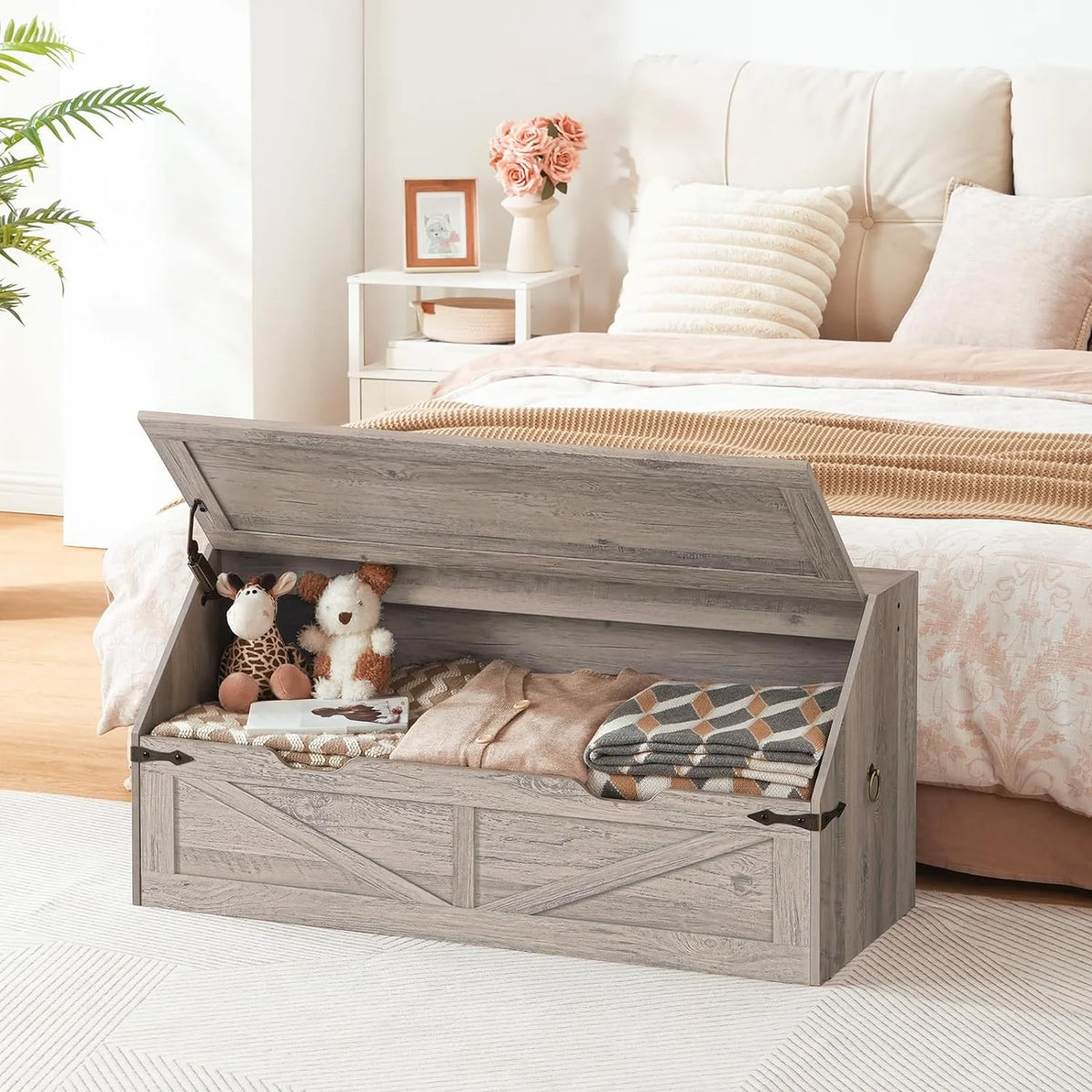 Wooden Storage Chest with Flip Top J4521