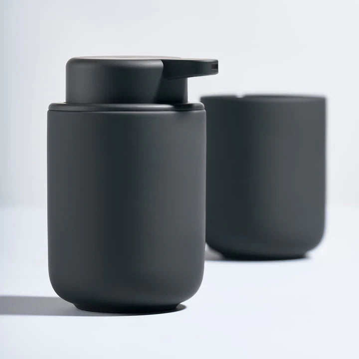Black Toothbrush Mug S3657