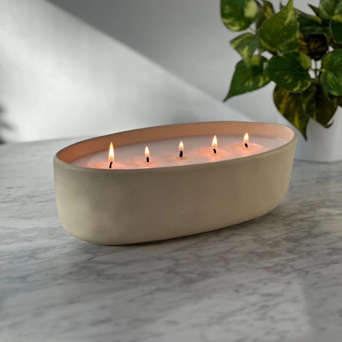 40.5oz Red Lava & Citrus Scented 5-Wick Oversized Candle D442