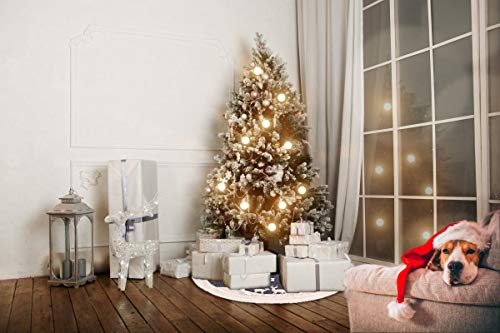 White Fur Christmas Tree Skirt with Deer and Snowflake Pattern 36 inches V9970