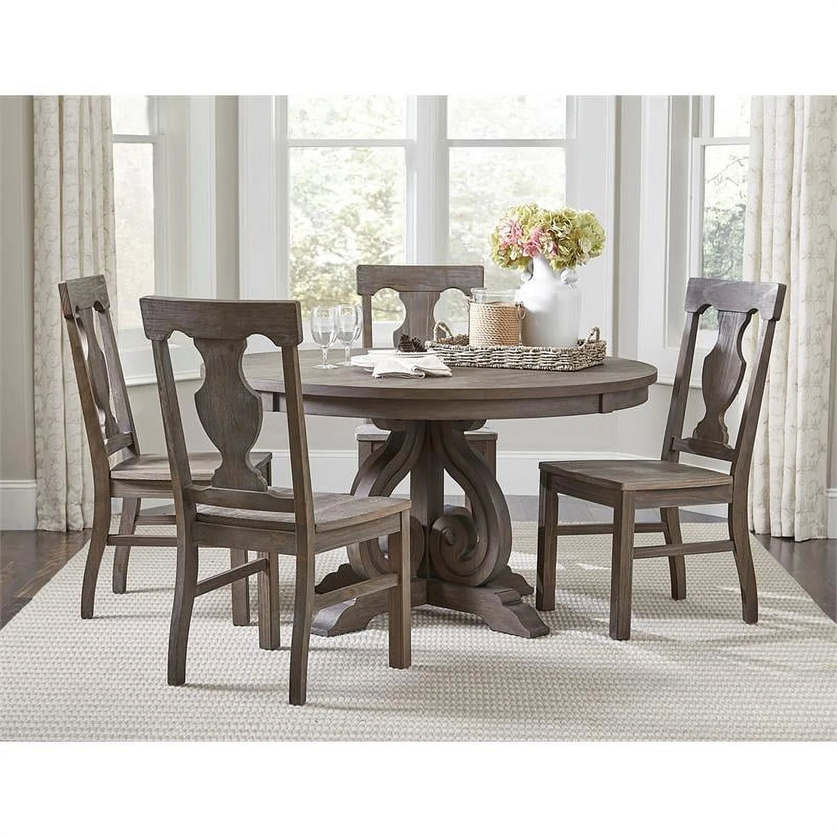 Wood Round Dining Table B70395