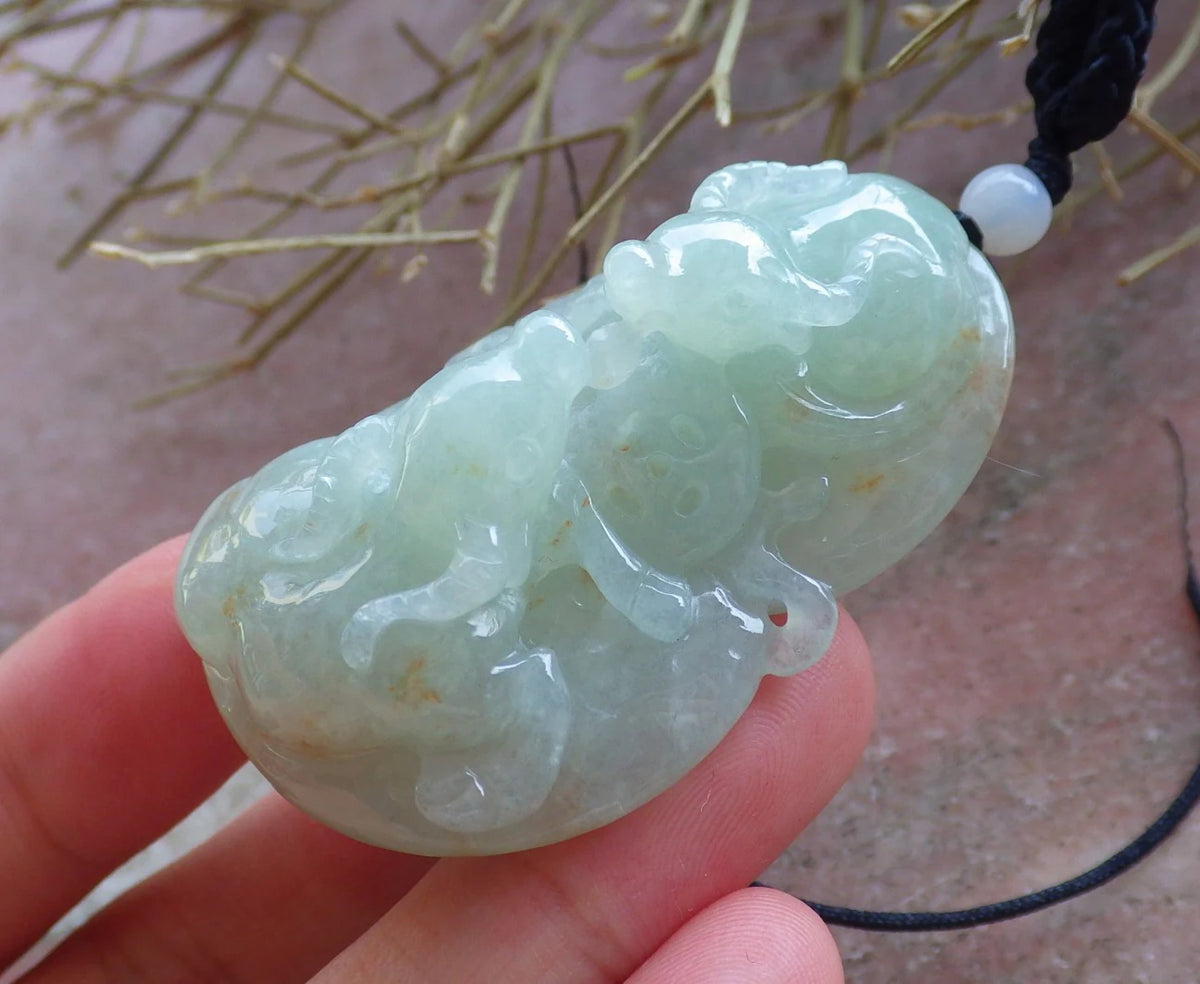 Green Hand Carved Natural Jade Zodiac Ox Pendant Necklace Q967