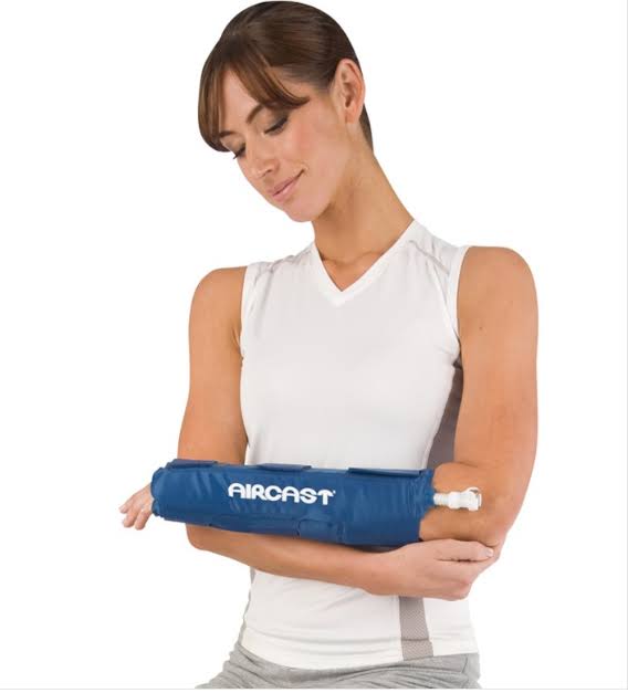 Knee Cryo/Cuff E826