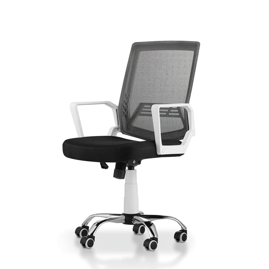 Black and White Ergonomic Office Chair R642